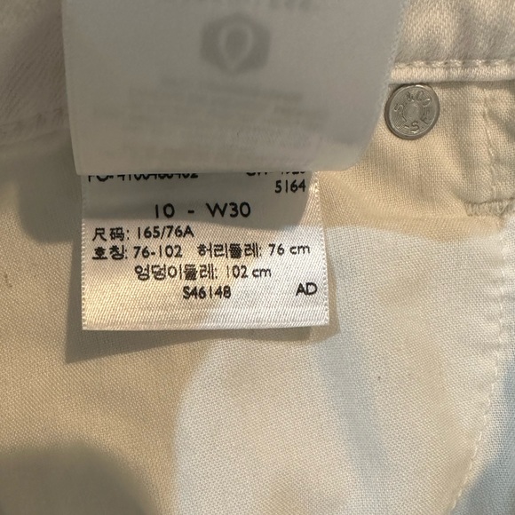 Levi’s Jeans - Picture 2 of 7